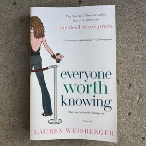 Everyone Worth Knowing Best Selling Paperback Novel by Lauren Weisberger NEW